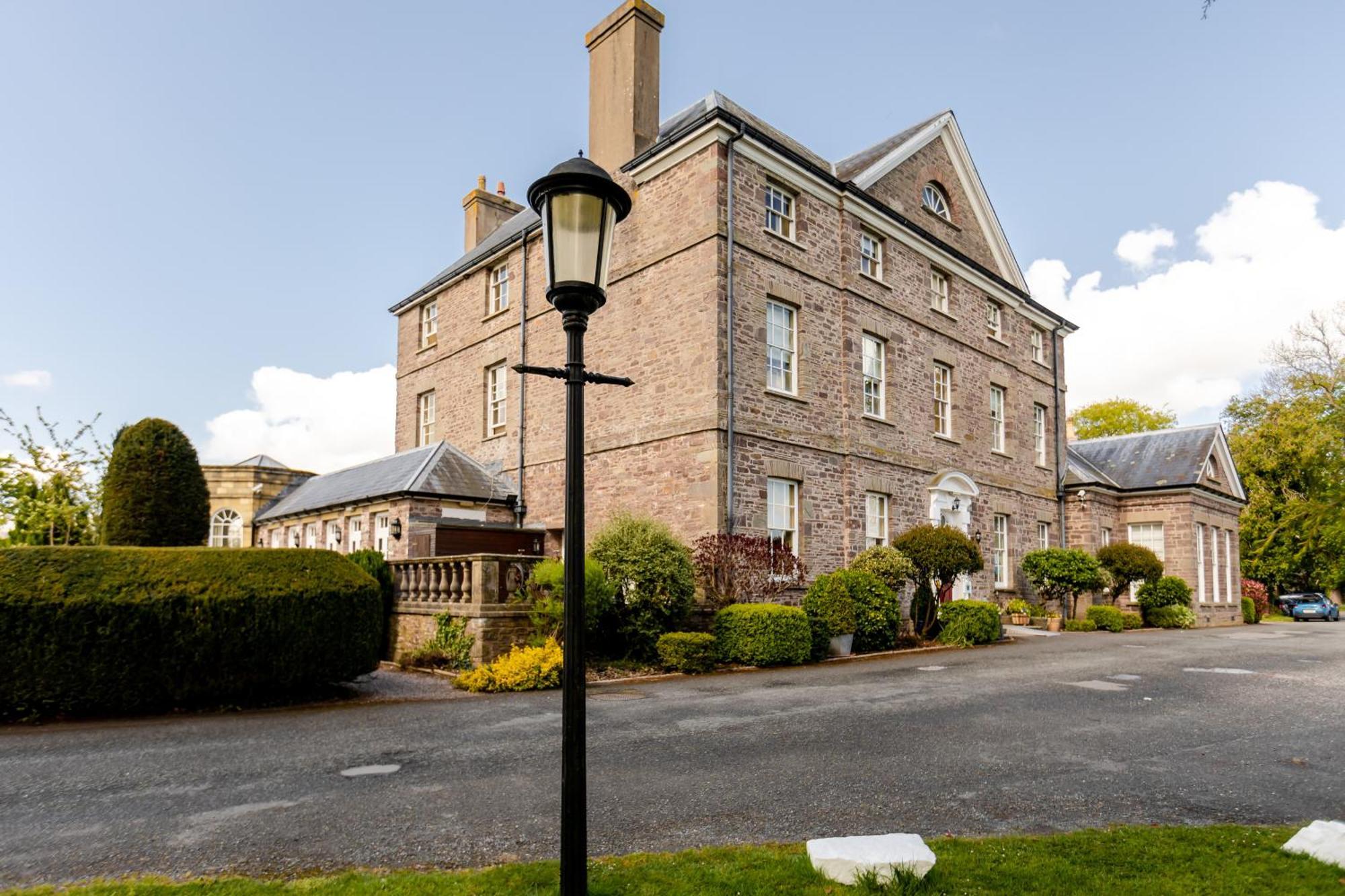 Peterstone Court Country House Restaurant & Spa Brecon Exterior photo