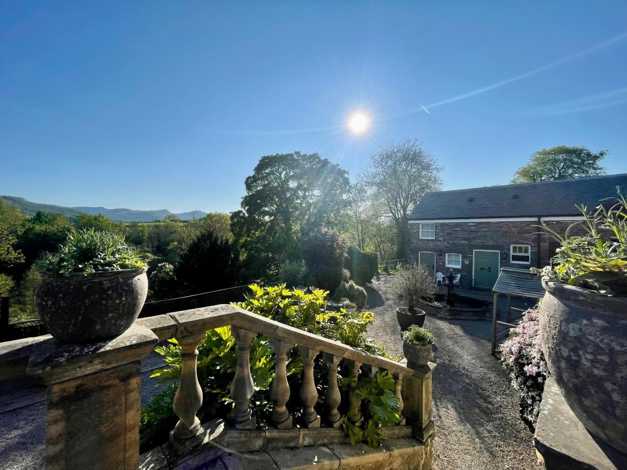 Peterstone Court Country House Restaurant & Spa Brecon Exterior photo